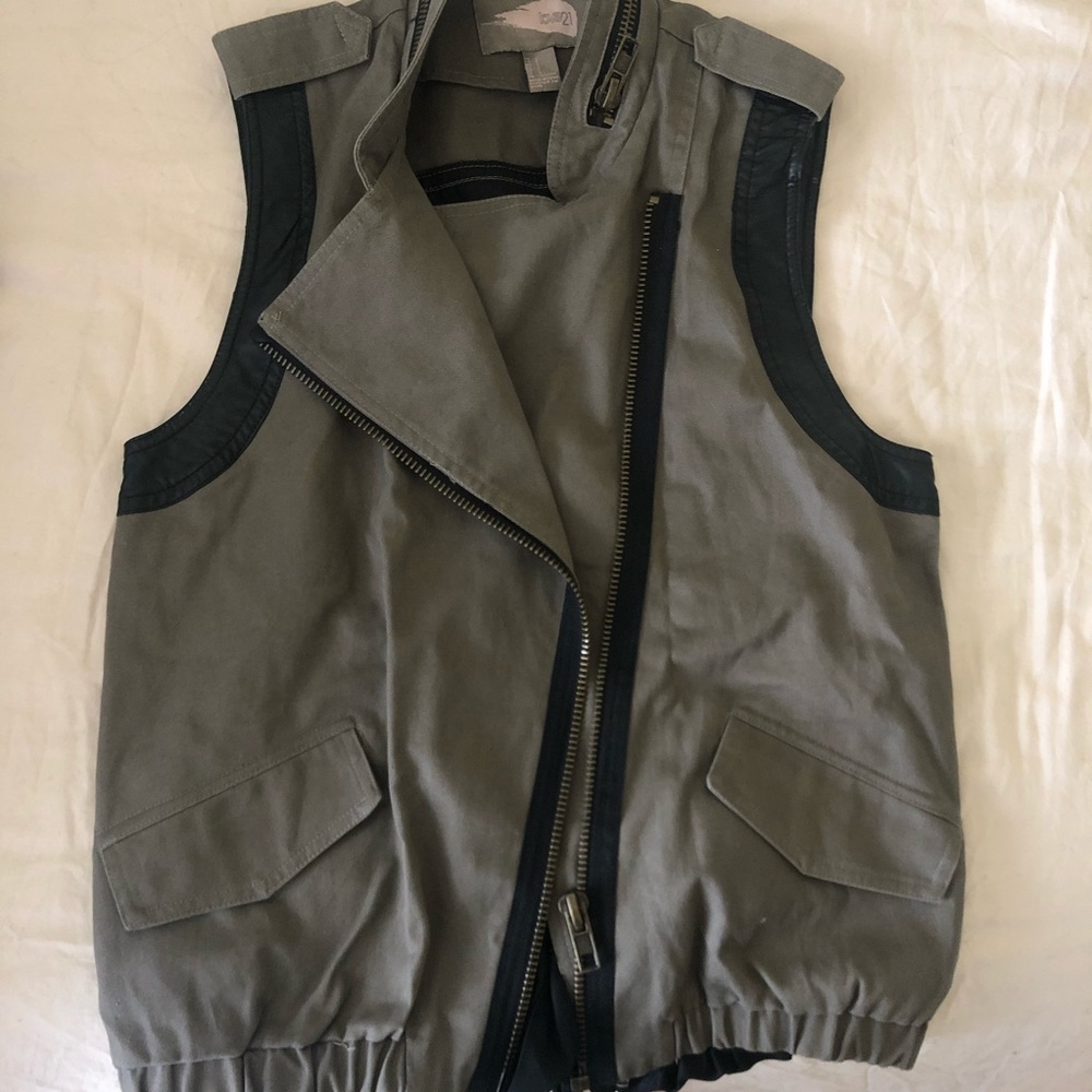 Forever 21 vest